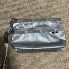 レスポートサックとAmeriのコラボCOSMETIC CLUTCH W/CHRM