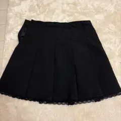 黒のプリーツスカート レース付き　150
