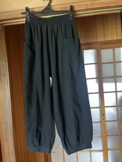 YANI 黒 パンツ ゴムウエスト パンツ　2ポケット