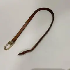 ルイヴィトン アクセサリーポーチのストラップ