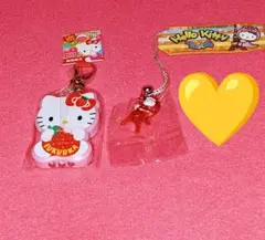♡美品♡ハローキティちゃん♡LEDライトのキーホルダー＆東京ゴジラ♡ご当地ねつけ
