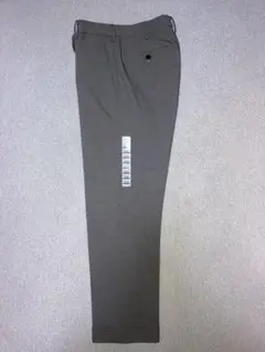 ユニクロ 感動パンツ グレー ウエス76cm レングス69cm スラックス