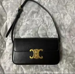 CELINE トリオンフ ショルダーバック シャイニーカーフスキンブラック