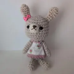 あみぐるみ　ベージュうさぎちゃん