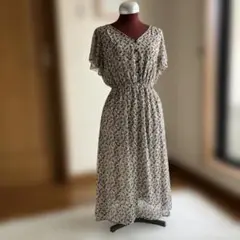 花柄フレンチスリーブマキシワンピース