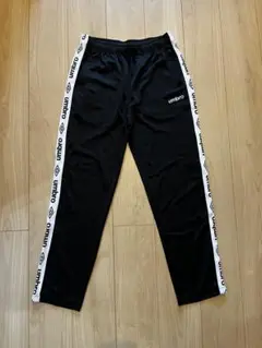 umbro トレーニングパンツ 黒
