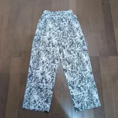 本日限定価格　ニコアンド　フラワージャガードストレッチパンツ