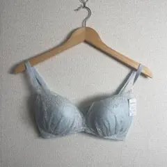 D65 アンフィ 寄せて谷間メイク ブラジャー　ライトブルー　ワコール