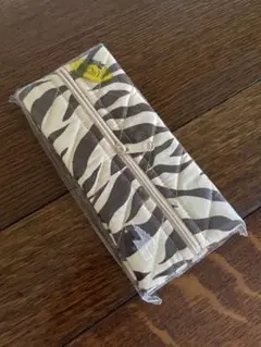 新品未使用！NaRaYa ゼブラ柄ポーチ