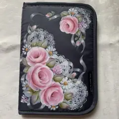トールペイント　お薬手帳ケース　黒　ピンクのバラ