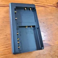 デジタルカメラ　充電器