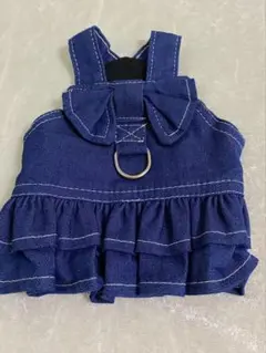 Item thumbnail for item bc1b8ed2-aef1-4ecc-91c4-8dedd490229c