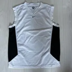 Nike ノースリーブタンクトップ