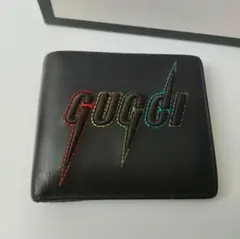 【訳あり】GUCCI カラフル刺繍 ブラック二つ折り財布
