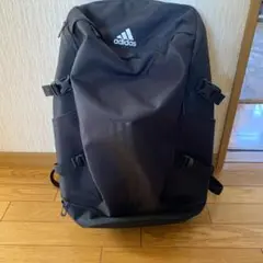 adidas 大容量リュック