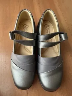 meekly ミークリー　ローヒールパンプス　グレー系23.5センチ