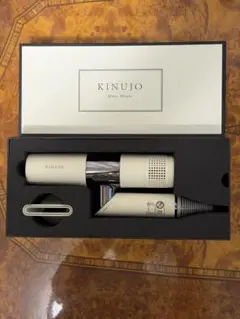 Item thumbnail for item 71227a7b-9252-41d7-97fb-98c2fe2f2033