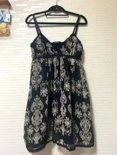 【美品】キャミワンピース　クラシカル柄