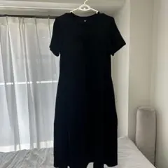 UNIQLO 黒ロングワンピース