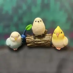 シマエナガ /オカメインコ／セキセイインコ置物