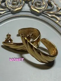 MONET モネ ゴールド ツイストデザイン ピアス