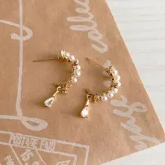 パールデザインピアス ゆらゆら 大人 かわいい 両耳 デート プレゼント