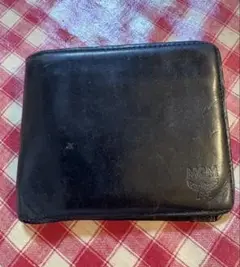 MCM ブラックレザー 二つ折り財布