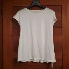 【新品タグ付き】トラサルディ　白Tシャツ サイズ40