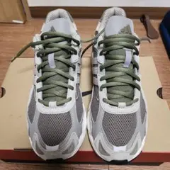 adidas Originals Response 28.0
