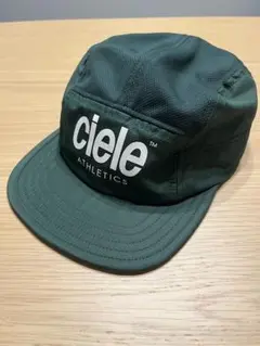 ciele Athletics ダークグリーン 5パネルキャップ