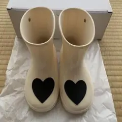 プティマイン　長靴　ハート　アイボリー　15cm
