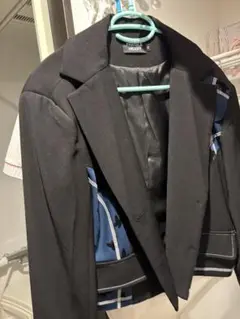 スーツ風　ジャケット　短め