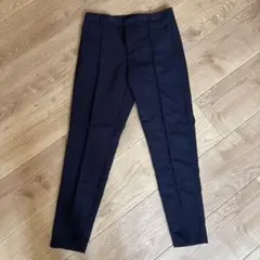 GU パンツ　ネイビー　Mサイズ