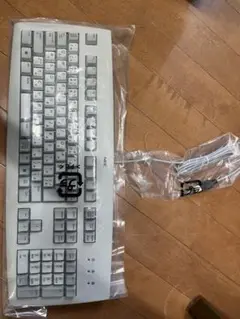 新品未使用　NEC ホワイト 有線キーボード 日本語配列