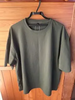Tシャツ 緑