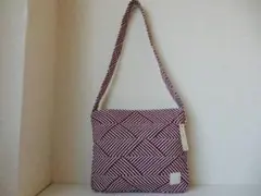 未使用☆トレンタ セイ☆B5対応☆ショルダーバッグ レッド