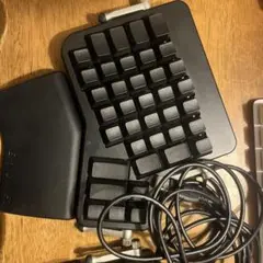 Ergodox EZ 静音赤軸 チルトとリストレスト付き セパレート式キーボード】ErgoDox EZを買ってしまった、やって