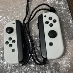 Joy-Con(L)(R)純正品／ホワイト（ストラップ付き）