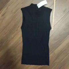 黒　ノースリーブニット　S　ブラック　細身