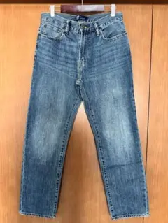 GAPブルーストレートデニムパンツ