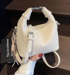 【新品未使用】Ｌモチーフ　ハンドバッグ　2wayバック　15日まで‼️
