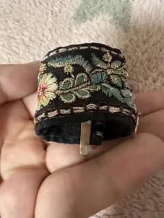 ポニーフック　インド刺繍