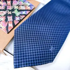 Item thumbnail for item bbe93c5c-4a7e-488e-9c63-d221158be6fd