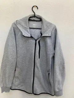 UNIQLO ユニクロ　DRY ジップアップパーカー　人気　無地　シンプル
