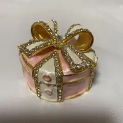 ストーン装飾のエナメル小物入れ ピィアース小物入れ