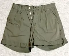 SHEIN　カーキショートパンツ　M　レディース