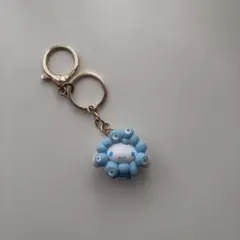 【美品】ミャクミャク　サンリオ　シナモン　立体キーホルダー　EXPO2025