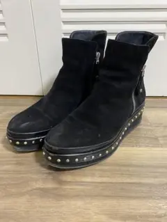スタッズブーツ スエード ショートブーツ エルビオザノン
