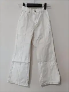 GU ホワイト フレアパンツ S（140）