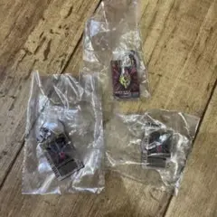 めじるしアクセサリー2 仮面ライダー 龍騎 ブレイド セット